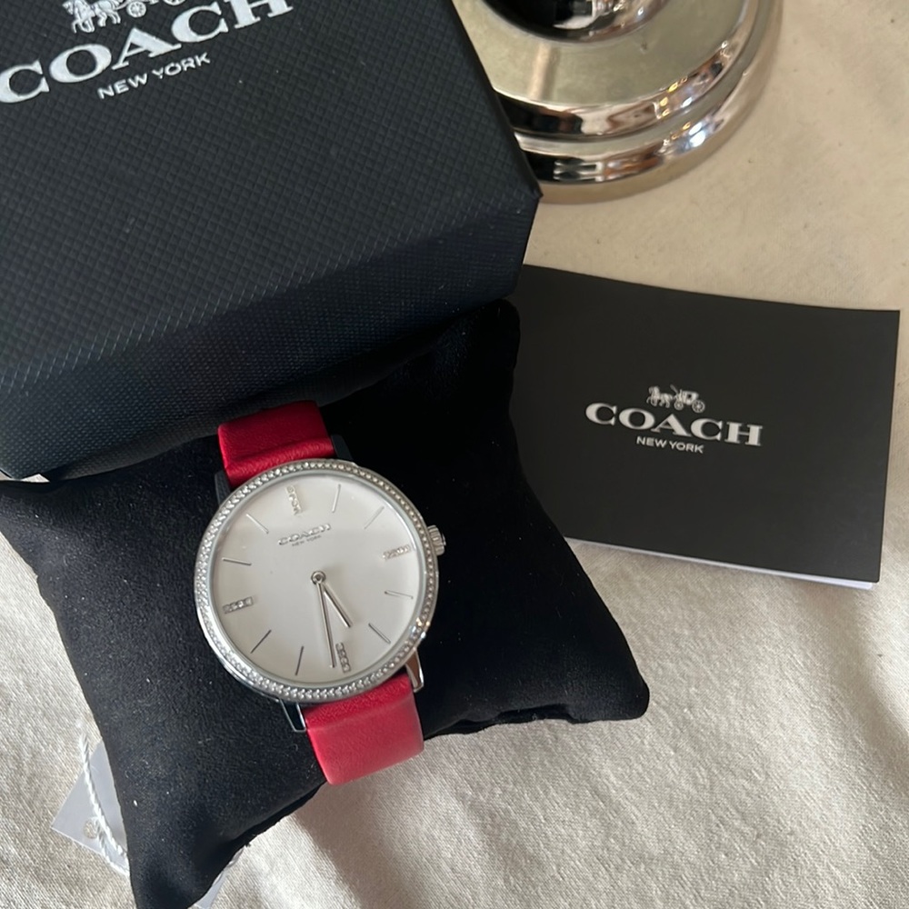Beautiful ❤️ coach women watch